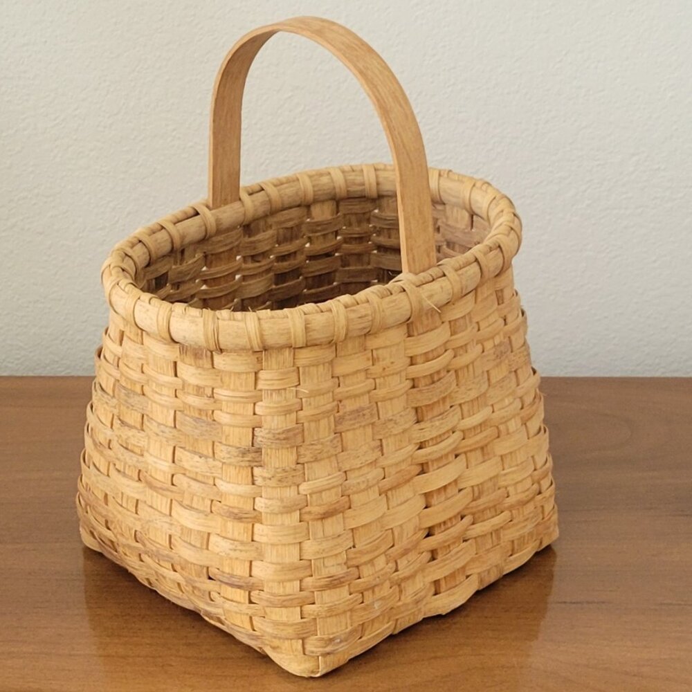 Hand Made Woven Split Wood Wine Basket Sturdy Unsigned Vintage Farmhouse